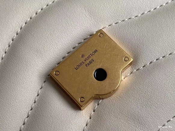 CHAIN VUITTON NEW WAVE LOUIS BAG 0730